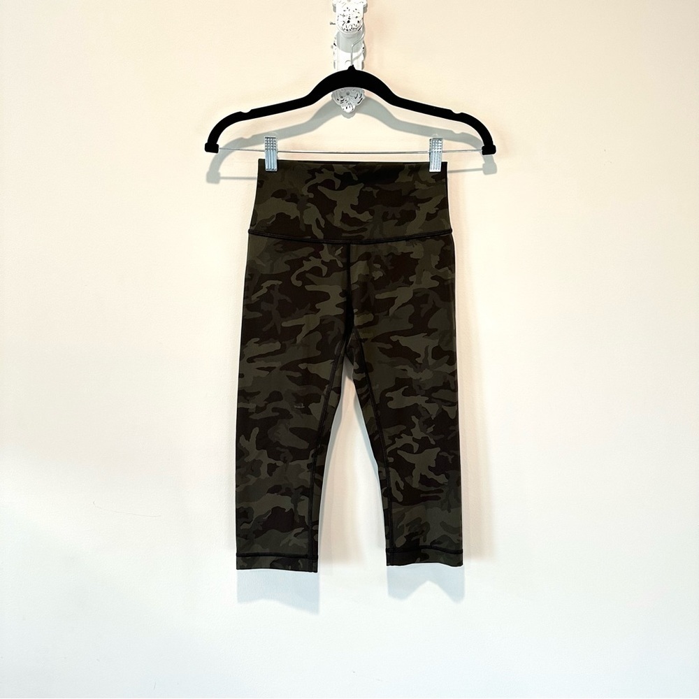 Lululemon Wunder Under High-Rise 1/2 Tight Full-On Luxtreme 17”